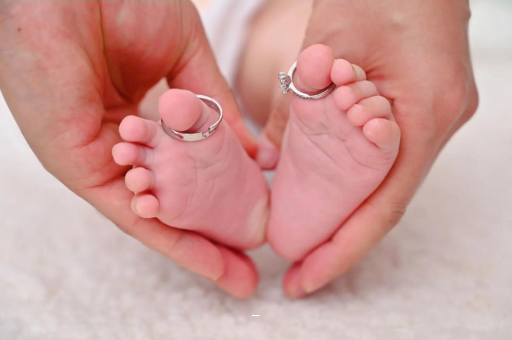 沧州宝宝脸上长黑点 沧州宝宝脸上长黑点